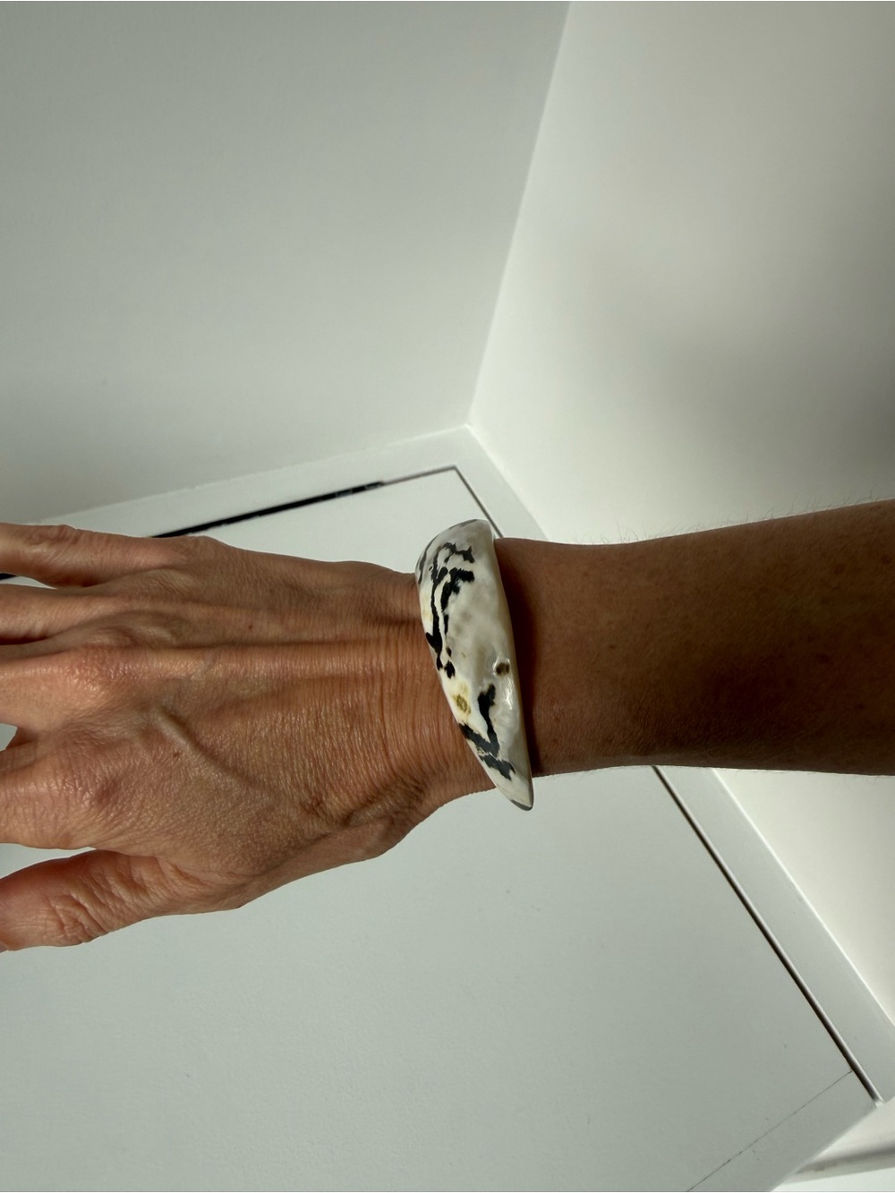 White and Black Patterned Resin Cuff Bracelet - Women Jewelry - Picture 4 of 4